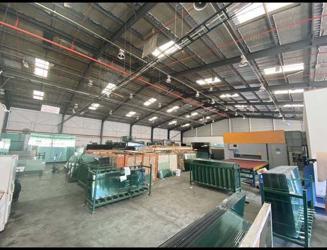 1,620M² WAREHOUSE TO LET IN WESTMEAD